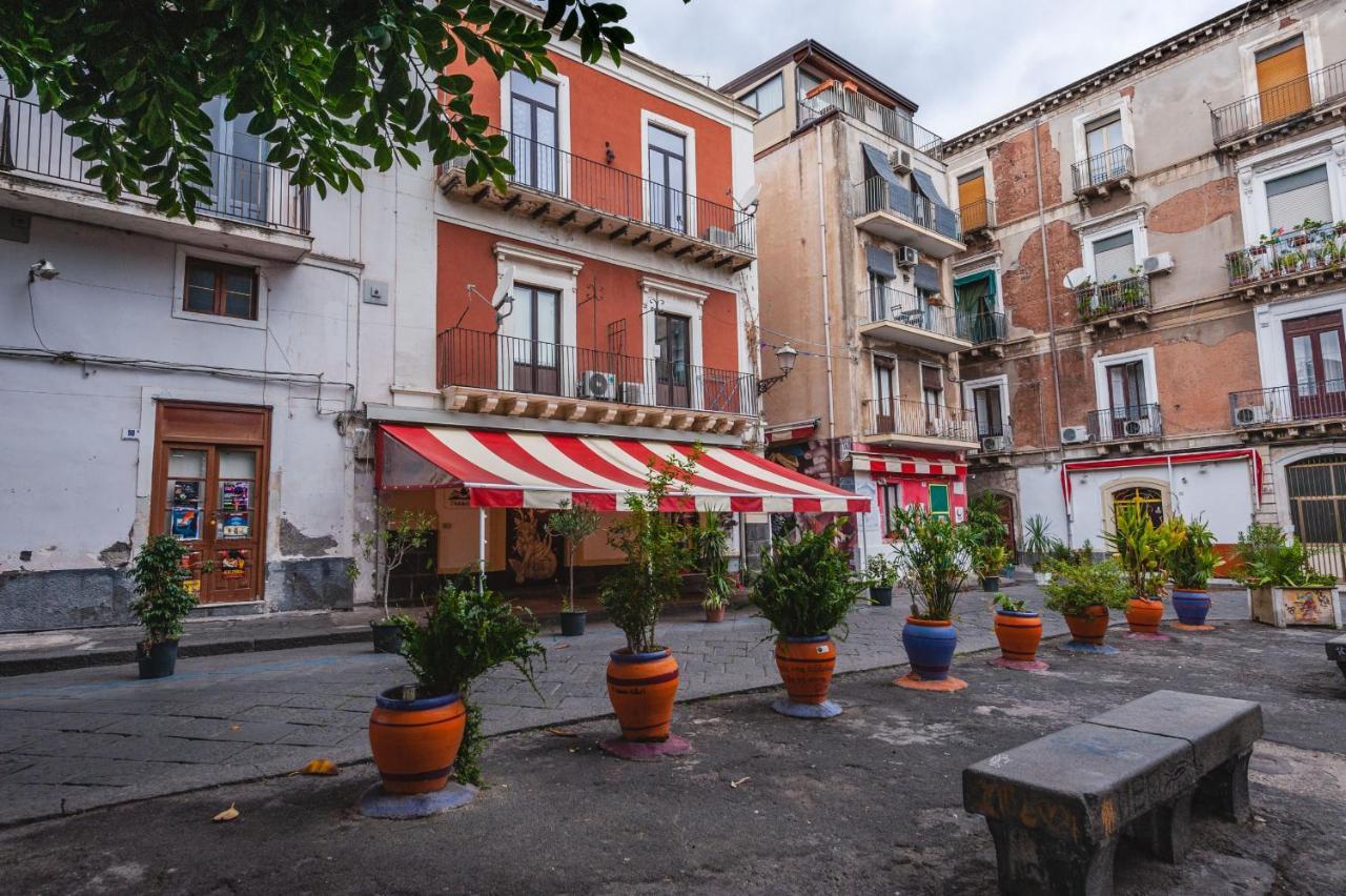 Ursino Apartment With Balcony By Wonderful Italy Catânia Exterior foto